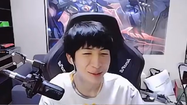 莎莉锐评小超梦英雄池，打野很难帮他！