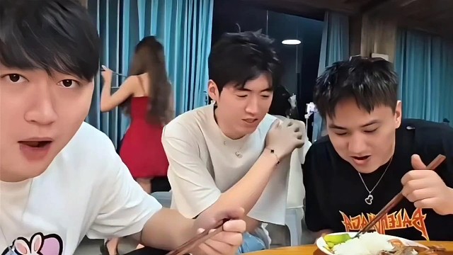 瓦子被沈不凡貼臉開大，親自解釋“瓦大佛”的由來！