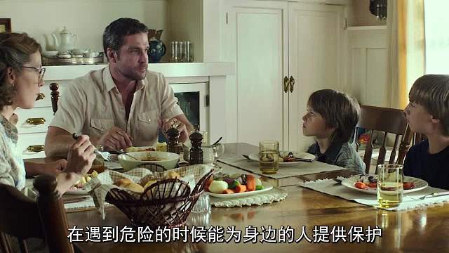 第1集：真實事件改編，美國狙神艱難從戰(zhàn)場生還，卻死于隊友冷槍！