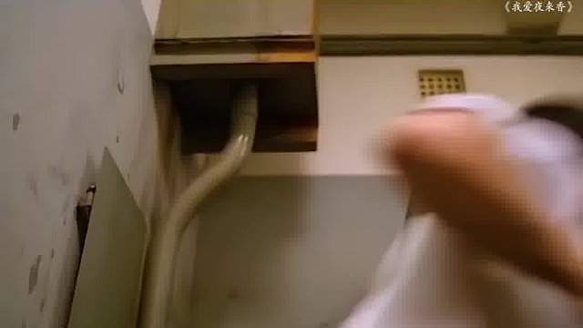 明明是廁所，為什么有一股烤肉的味道？