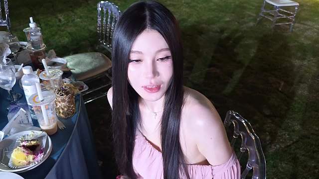 深情演唱經(jīng)典歌曲獲全場(chǎng)喝彩