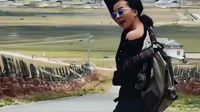 帥哥搭個(gè)順風(fēng)車吧