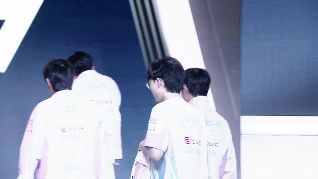 Knight維克托三殺終結(jié)比賽
