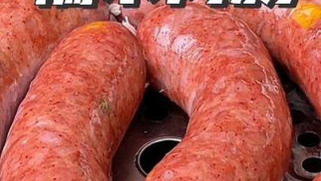 孩子喜歡吃肉腸我們自己在家就能做，沒有添加劑，干凈又放心