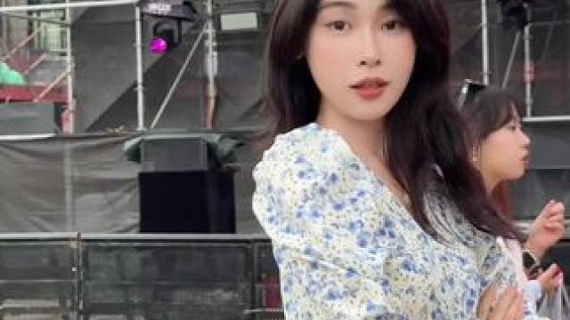今天去杭州草莓音樂節(jié)的姐妹還好那#杭州草莓音樂節(jié) #草莓音樂節(jié) #感受一下音樂節(jié)現(xiàn)場感染力