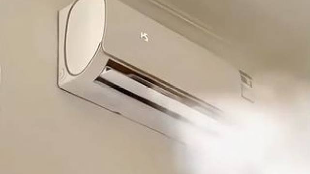 家里吹空調(diào)的，一定不要對著人吹，安上一個空調(diào)擋風(fēng)板，可以避免冷風(fēng)直吹#空調(diào)擋風(fēng)板  #空調(diào)防直吹  