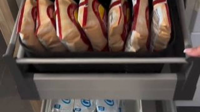 沉浸式收納整理｜精致女人沉浸式零食抽屜補(bǔ)貨整理vlog～??? 
#收納整理 #強(qiáng)迫癥的日常 #零食