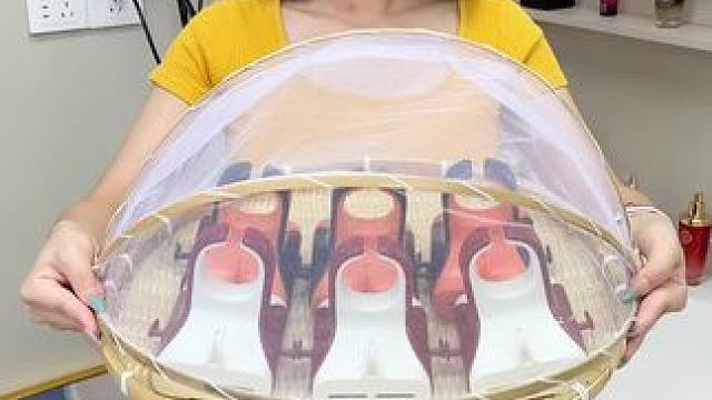 家里的吹風(fēng)機總是沒地方放，就入手了這個吹風(fēng)機架，這下終于可以解放雙手啦！#吹風(fēng)機架 #好物推薦