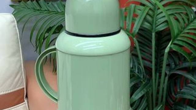 神奇的粘毛器!不僅能輕松清理頭發(fā)和貓貓狗狗掉落的毛發(fā)，水一沖就干凈能繼續(xù)用了 #粘毛神器  #養(yǎng)貓人