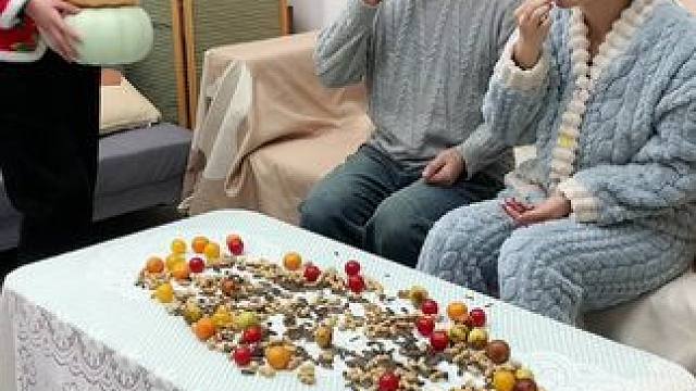 家用南瓜干果盤，網(wǎng)紅客廳雙層零食可愛(ài)創(chuàng)意果盒春節(jié)年貨果盤#干果盤 #果盤 #新年果盤 #雙層果盤