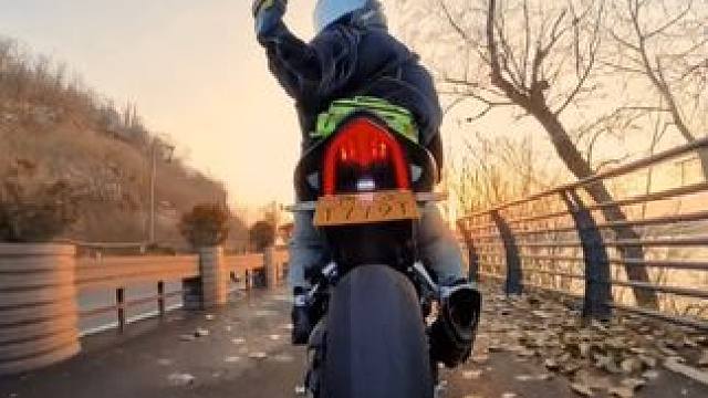 人生不自由 那就白活了 #x4全景相機(jī) #影石insta360 #影石創(chuàng)作大賽 #出片吧我的年度美好