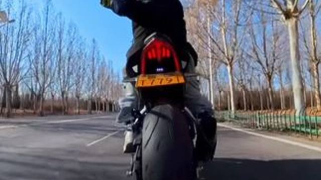 我想 生命應(yīng)該是動(dòng)詞 #影石insta360 #x4全景相機(jī) #影石創(chuàng)作大賽 #機(jī)車