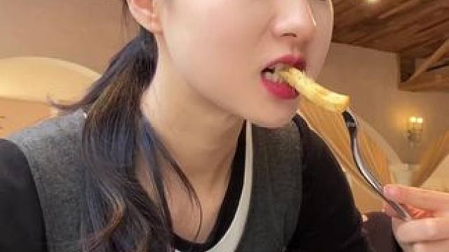 不上課不學(xué)習(xí)的一天vlog #我的日常vlog #治愈系 #女大學(xué)生日常生活 #不上課的一天