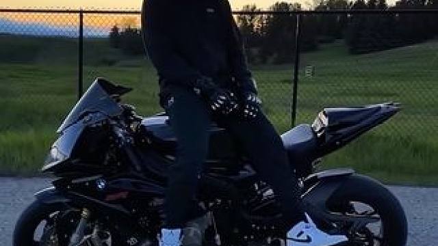 我什么都干不好 除了你#寶馬s1000rr #讓騎行成為一種生活 #機(jī)車男的日常