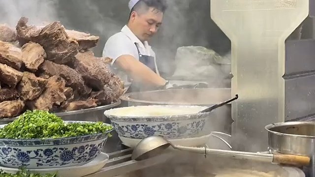 在南京吃到了人生牛肉面。。。。。。