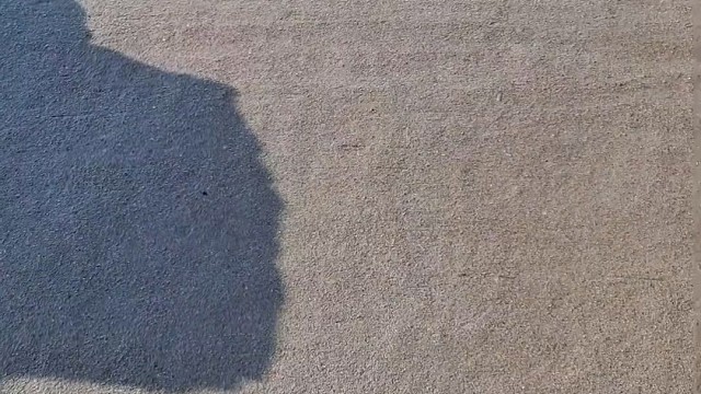 樓梯滾瓶子爆破解壓時刻
