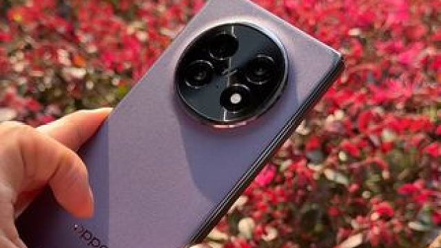 OPPOFindN5應(yīng)該是今年目前為止最成功的折疊屏手機(jī)了吧#OPPO #oppofindn5