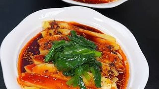 #陜西攪團(tuán) 好吃還不用洗鍋，味道美得很，涼拌或者燴著吃都非常的香#地方特色美食
