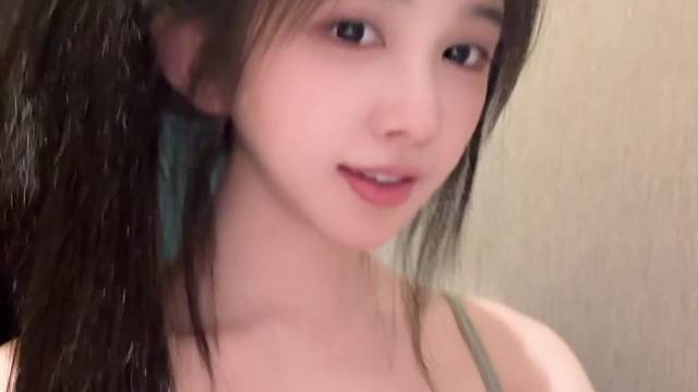 小貓困困的 我也是