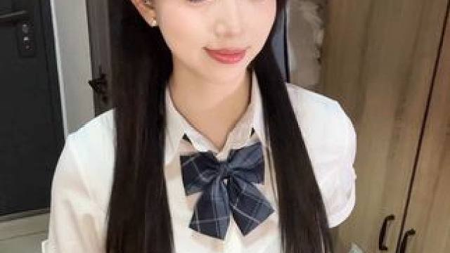 不要惹毛我 否則我將會變得毛絨絨?'?'?#跺腳變裝挑戰(zhàn) #女大學(xué)生 #變裝 #甜妹 #反差