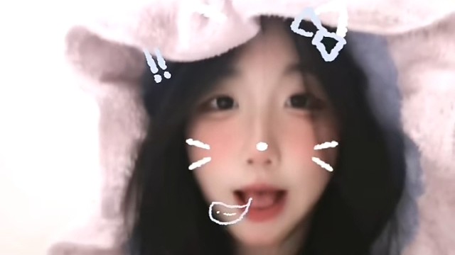 歪比巴卜，你要說：落落，歪比歪比^0^