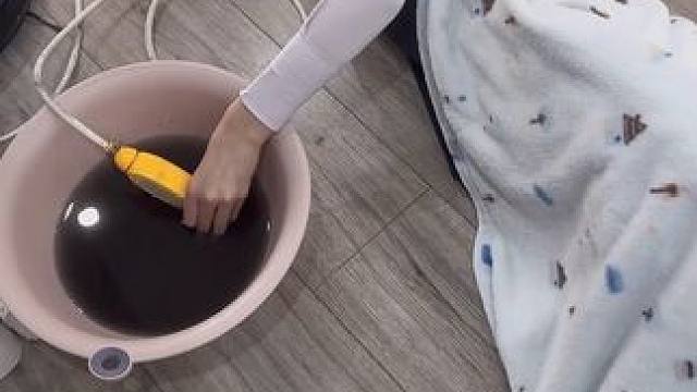 太貼心了，還給我蓋個毯子……