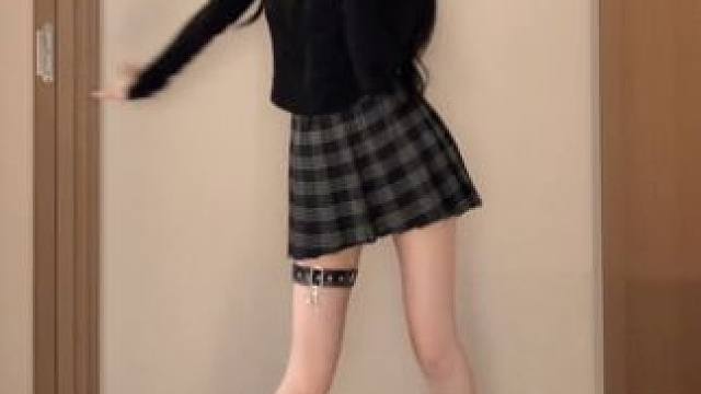 大耳朵 #歌曲我追趕不上你 #別離去舞蹈挑戰(zhàn) #詩(shī)詩(shī)編舞