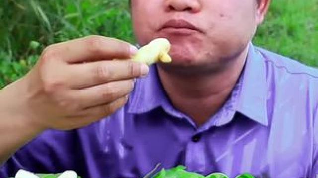 生姜鮮辣涼拌?小白蝦小洋蔥 #內(nèi)容啟發(fā)搜索 #種草激勵(lì)計(jì)劃 #泰國海鮮#泰國大叔#泰國美食