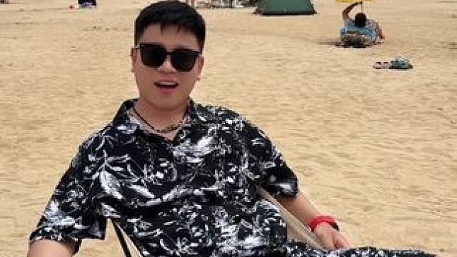 我滴媽四十多到手一整套棉綢家居服，輕薄棉綢抖抖嗖嗖太涼快了，自帶涼感不沾身不粘身，家里戶外都能穿，花