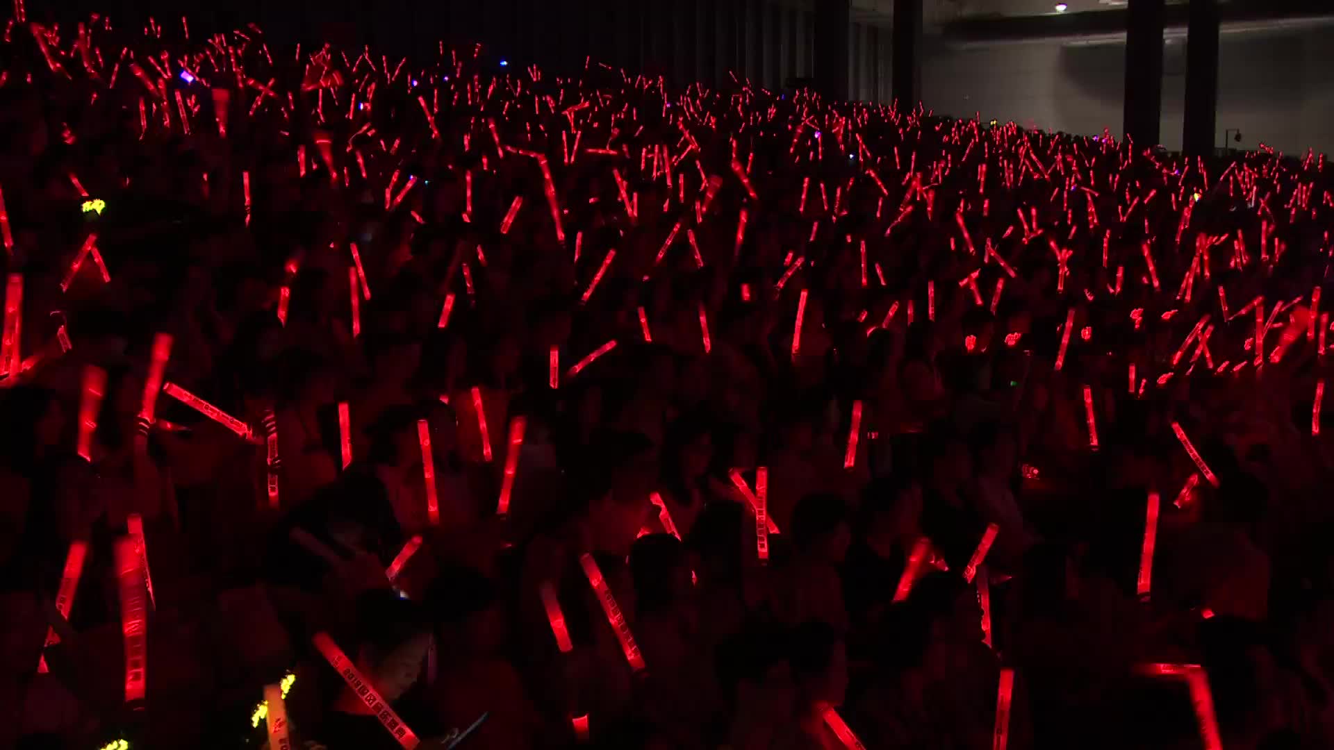 景华万里，李常超一曲《忆》刻画优美梦境~