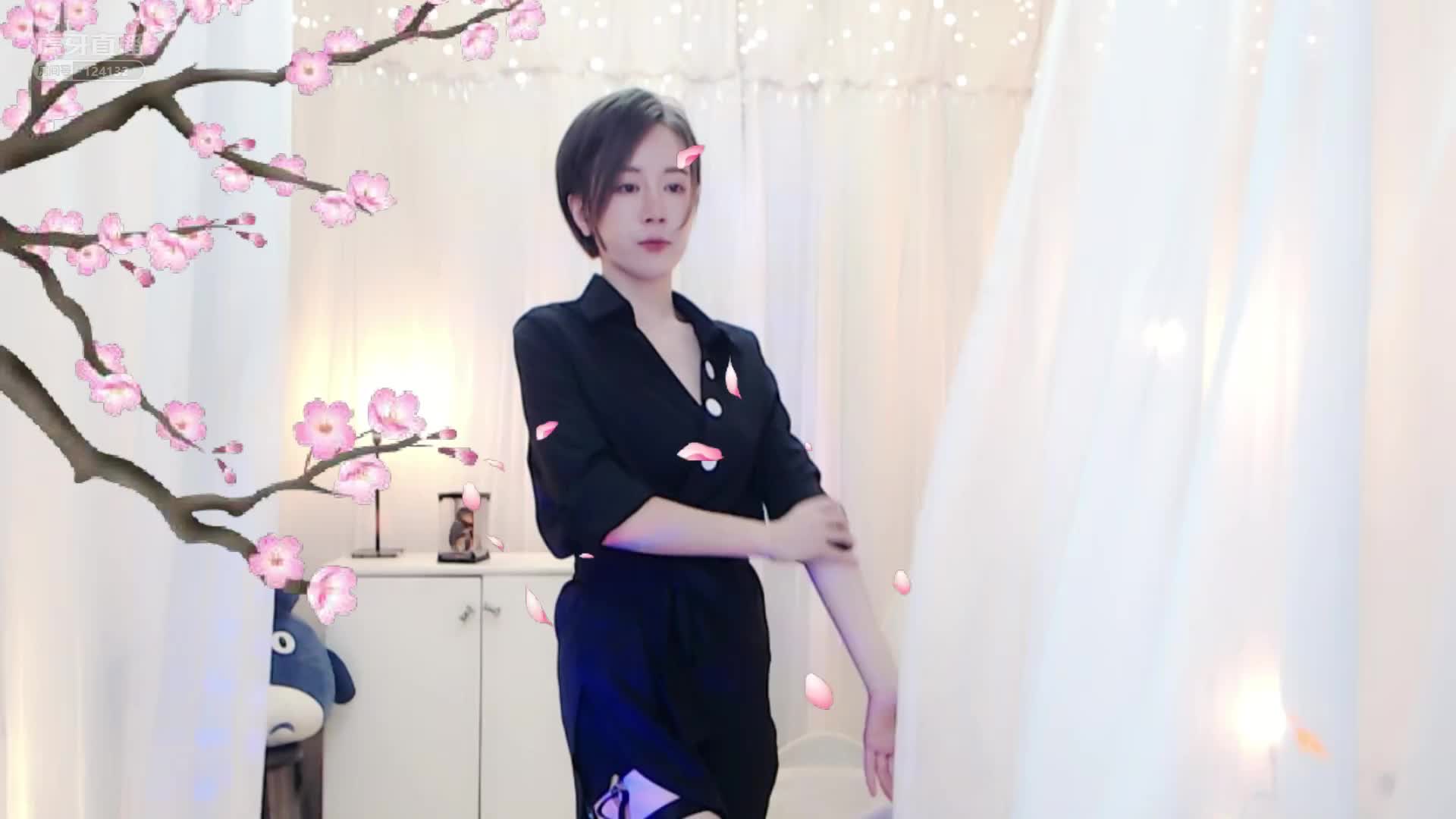 娱加--kina有猫：明可以靠颜值，非要靠热舞