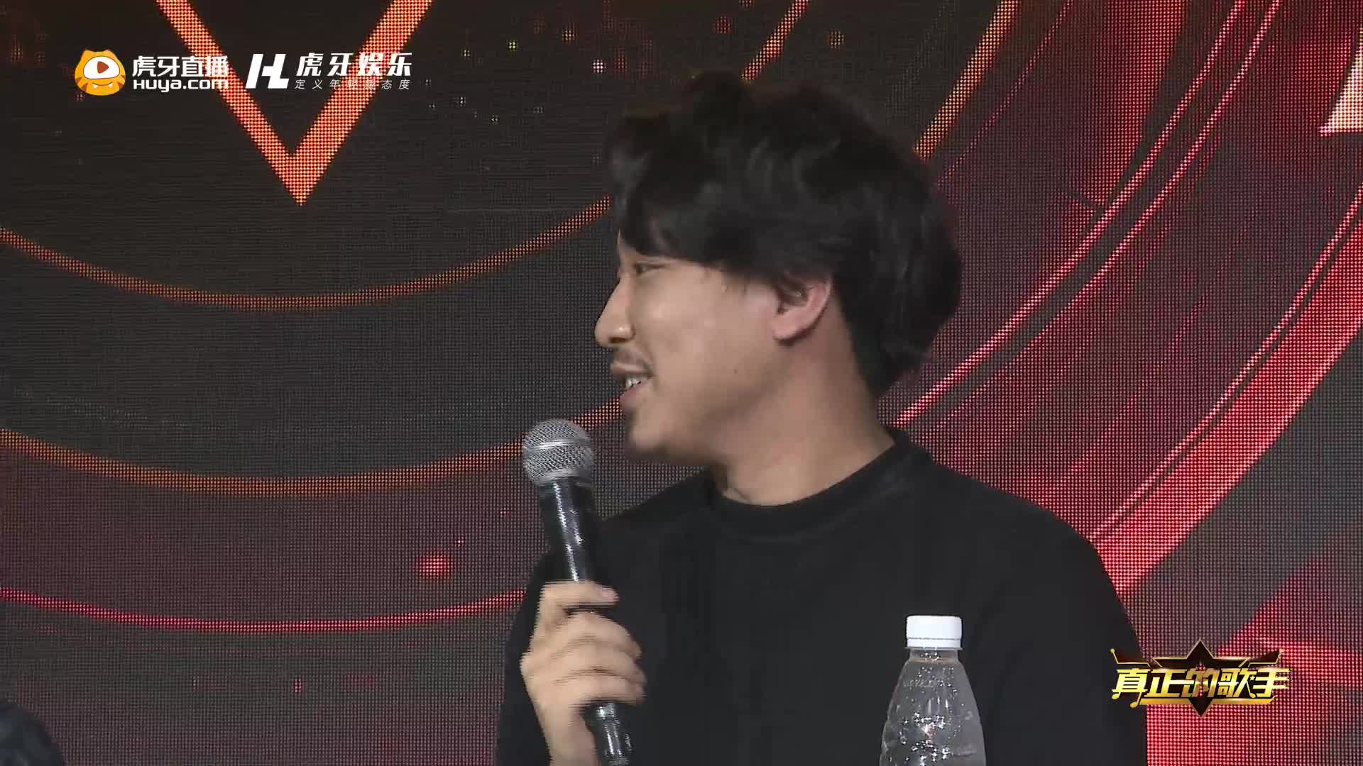 大锤哥毒辣点评小葵，不了解专业处理，觉得咬字不清