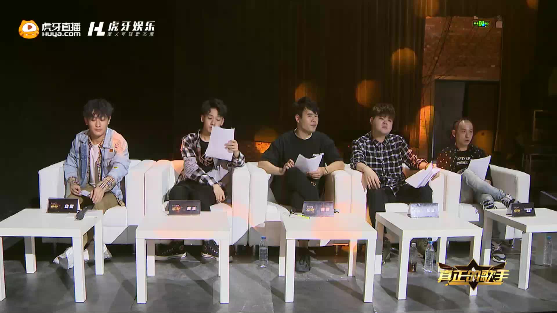 评委+明星嘉宾点评点评钦云