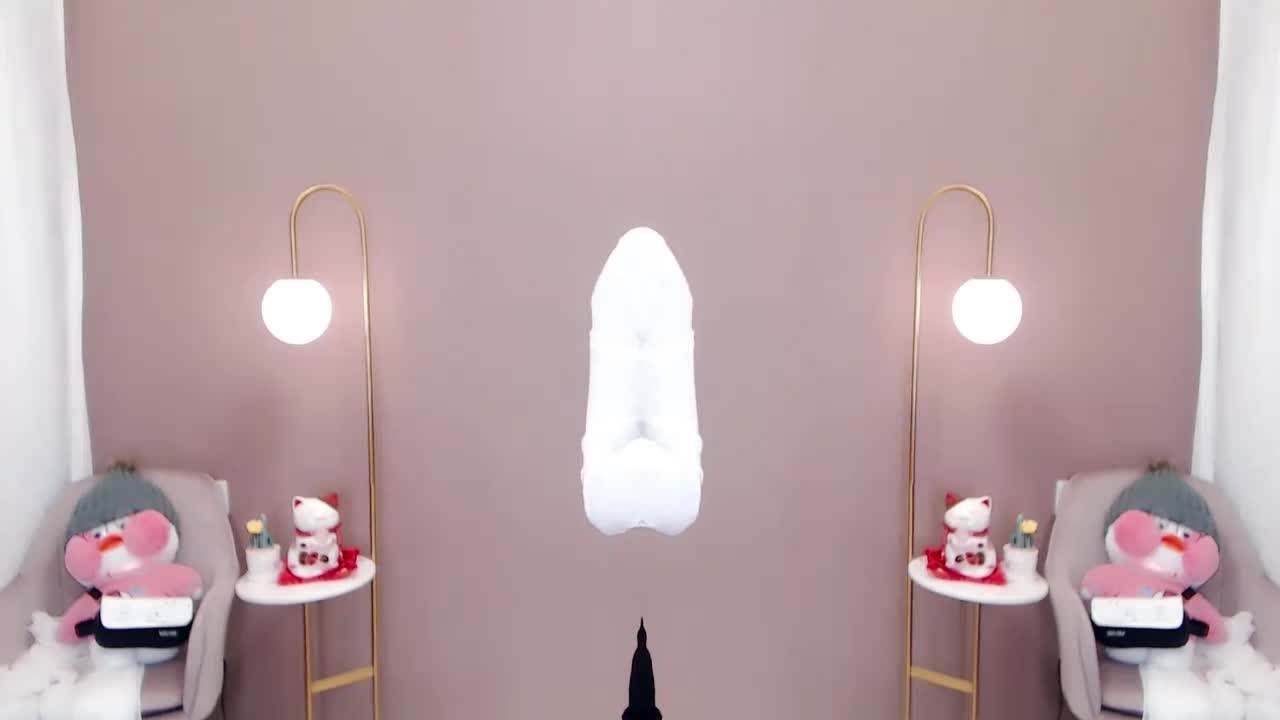 幼夏丶511【天使】：性感魅惑舞蹈 热辣短裤电眼十足