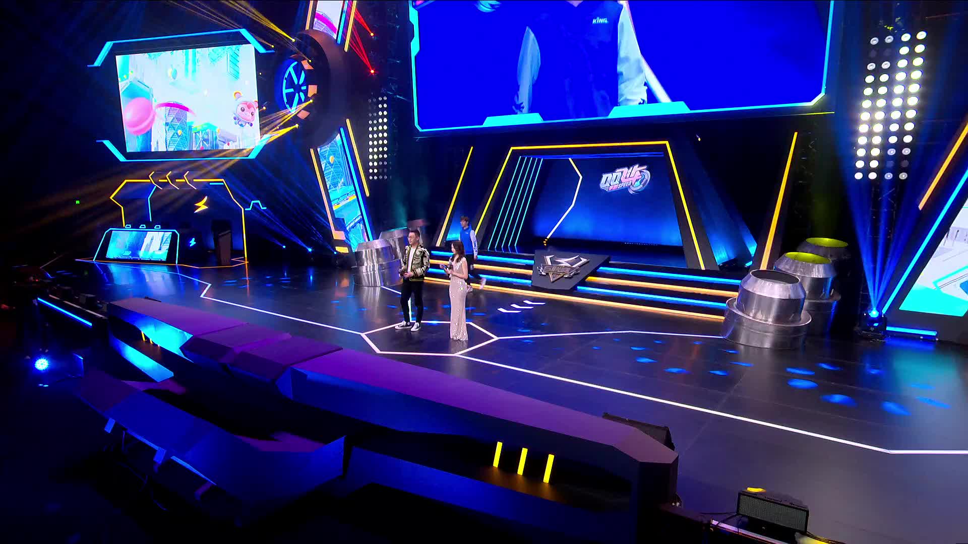 QQ飞车手游S联赛总决赛明星表演赛