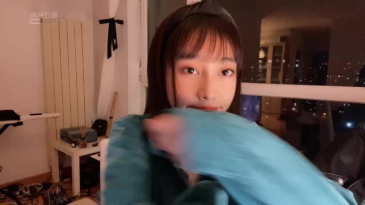 李海珊携新EP做客《听见大牌》