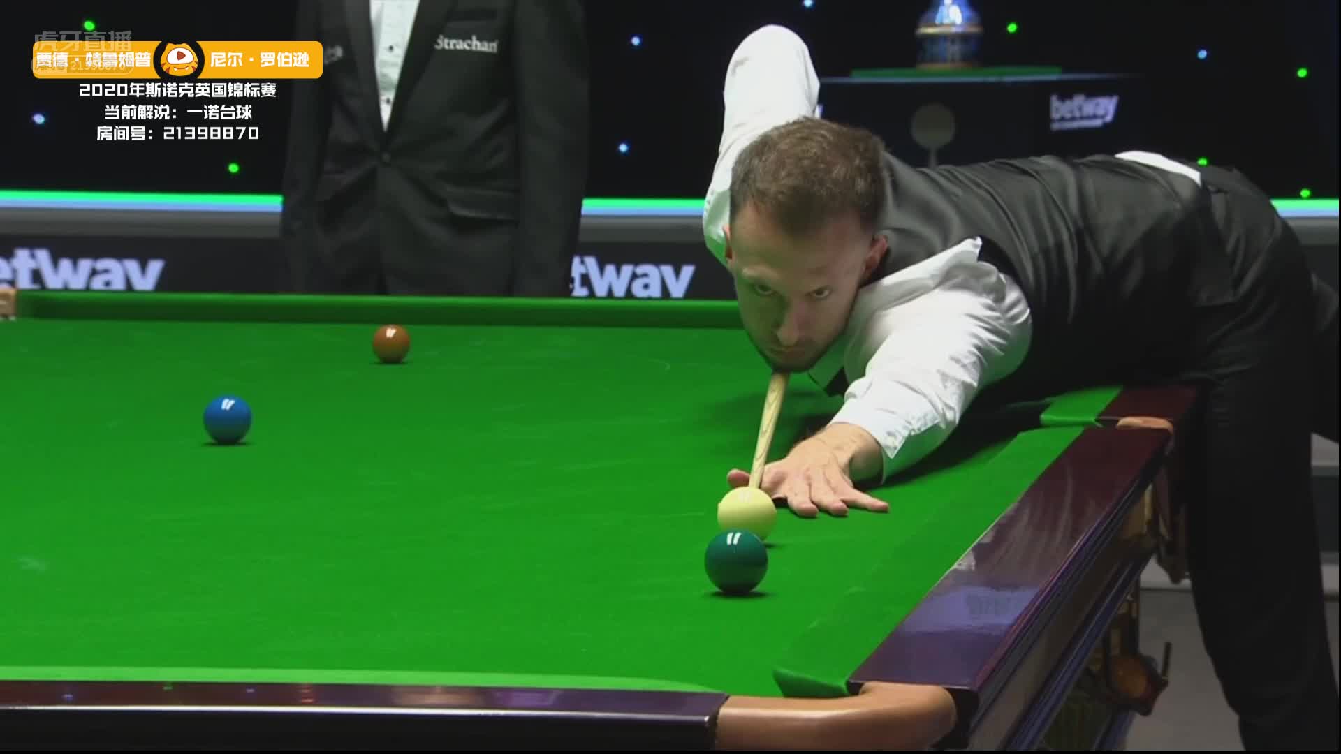 小特痛失把握球，一球致命丢冠，罗伯逊忍不住偷笑