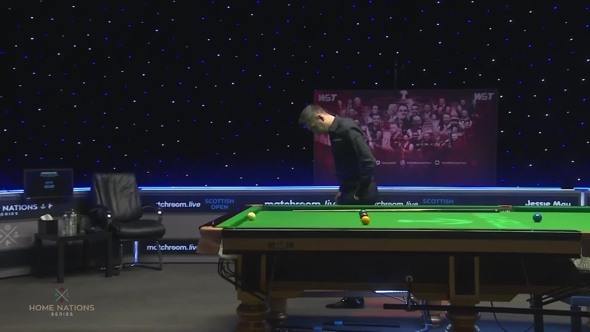 罗尼·奥沙利文VS马克·塞尔比  12月13日苏格兰公开赛，上半场-黑8解说