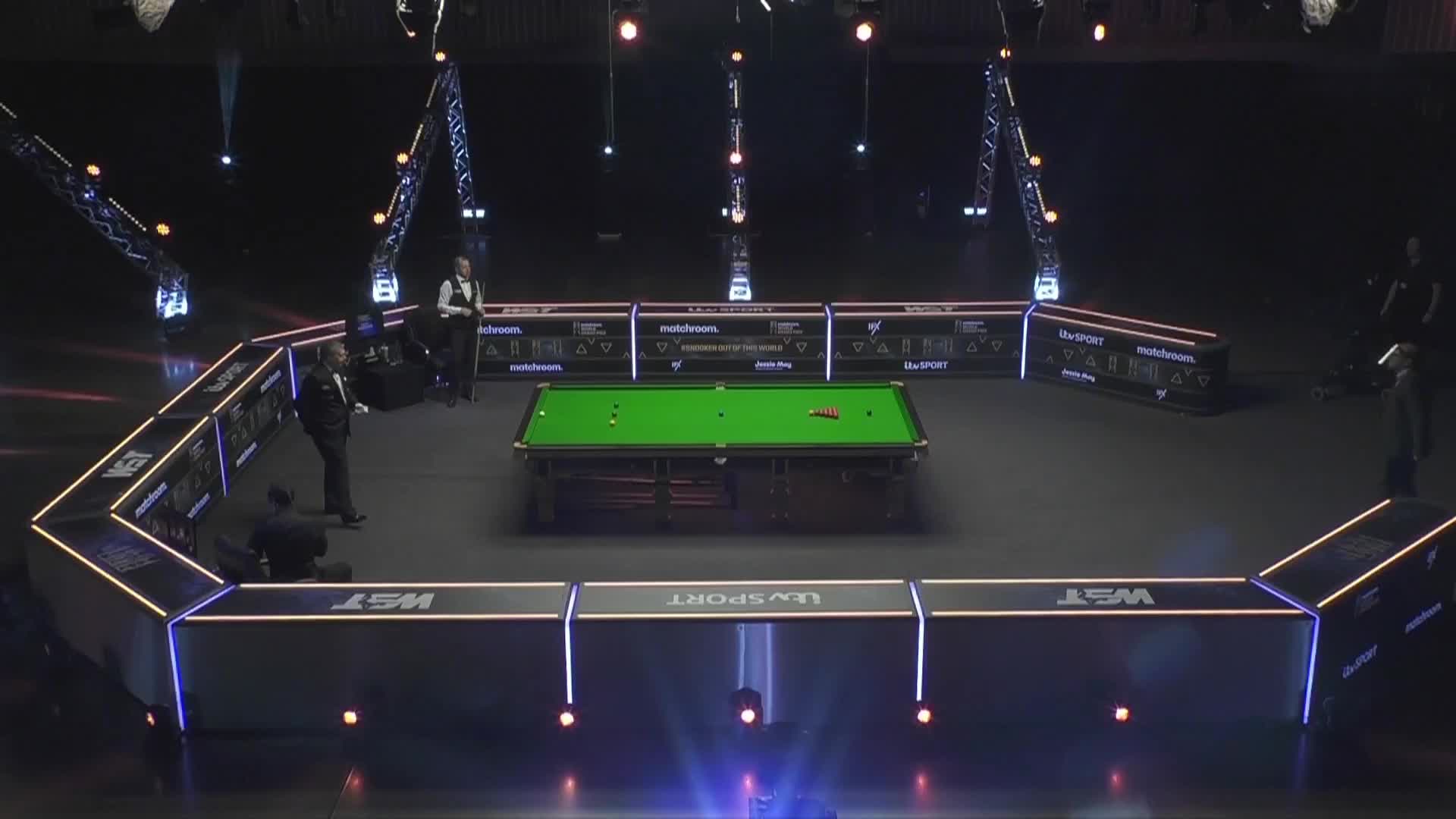 罗尼·奥沙利文VS巴里·霍金斯 12月17日斯诺克大奖赛 清流