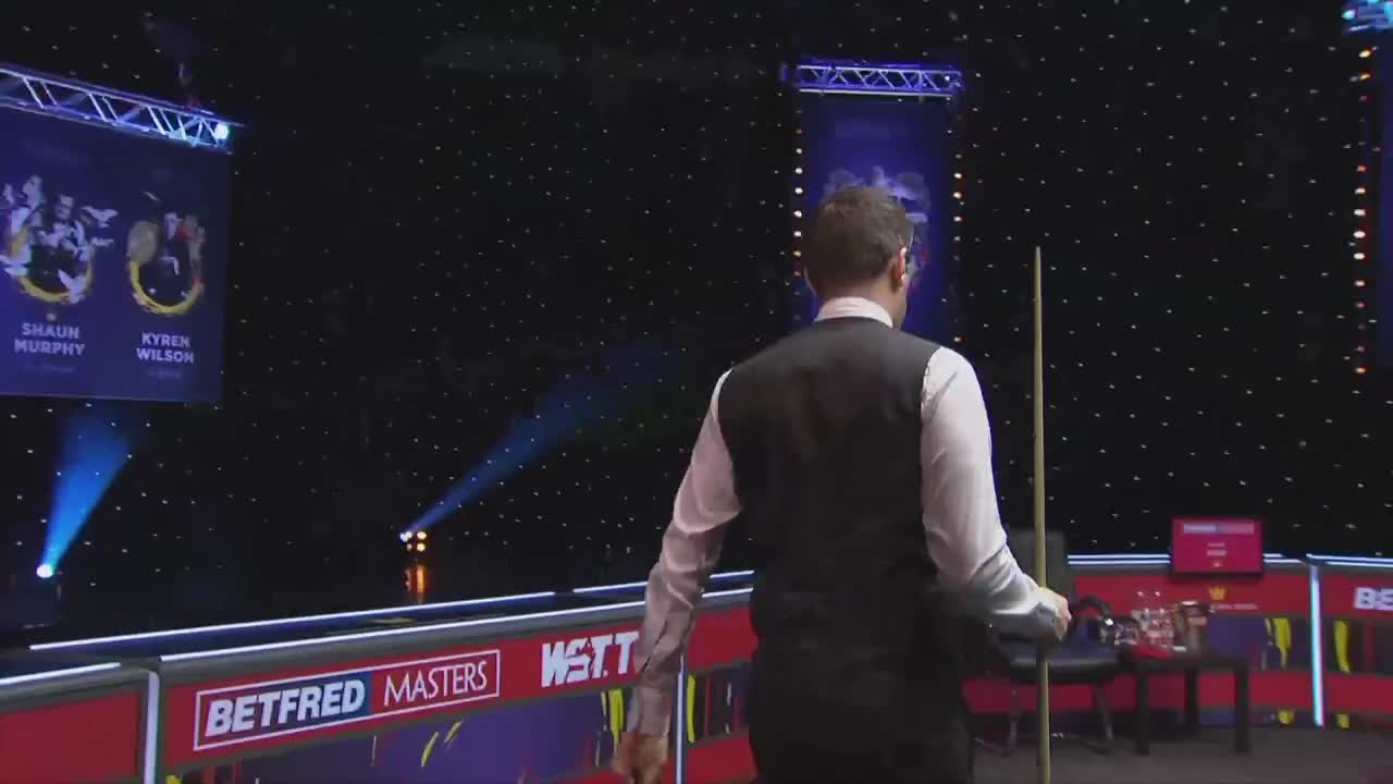 马克·塞尔比VS斯蒂芬·马奎尔 13日斯诺克大师赛 下 解说台