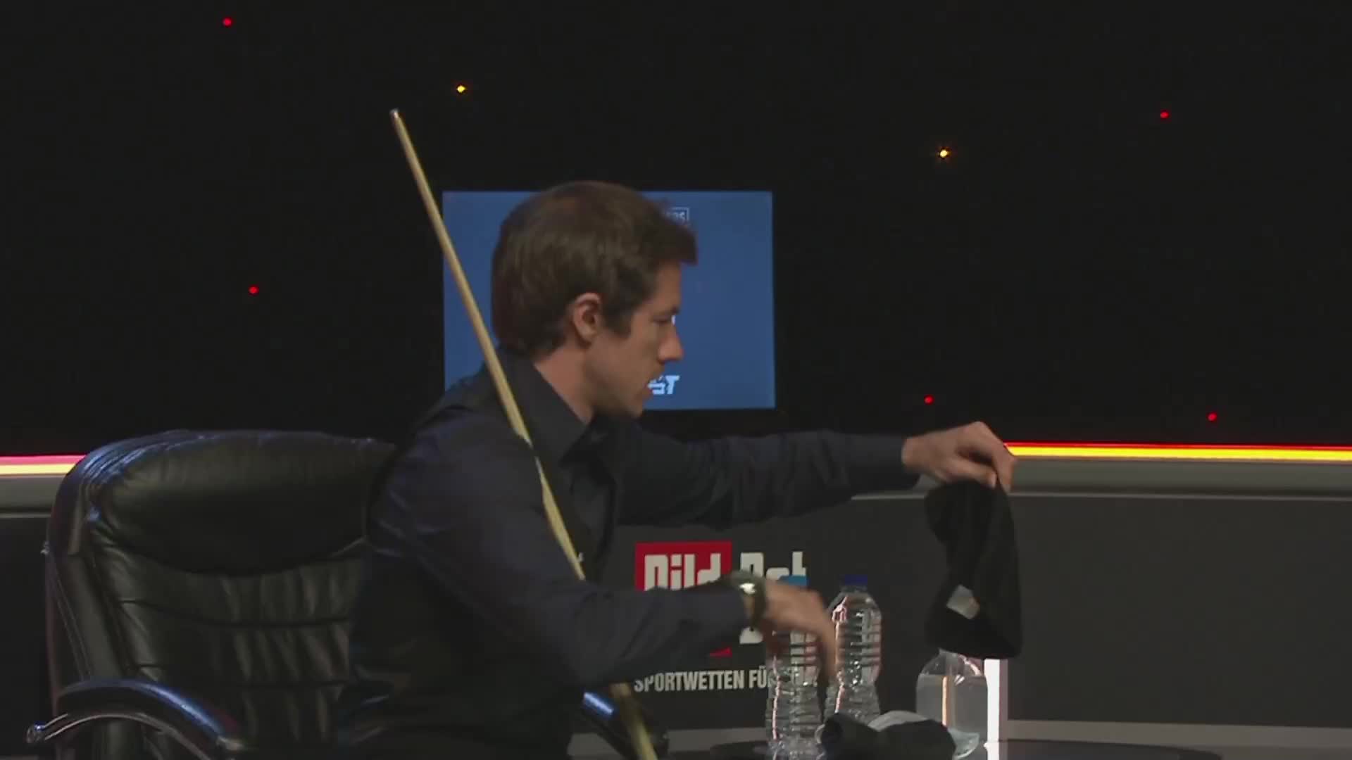 杰克·利索夫斯基VS卢卡·布雷切尔  29日斯诺克德国大师赛 下 清流