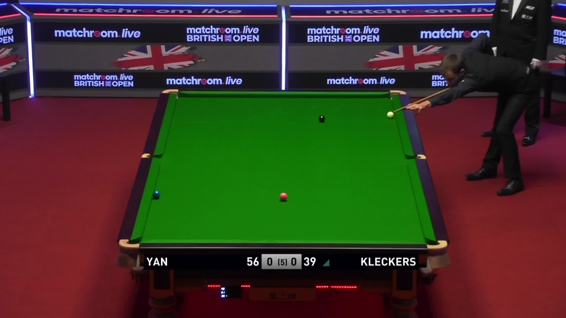 关键斯诺克！克莱克斯为翻盘下了一部大棋