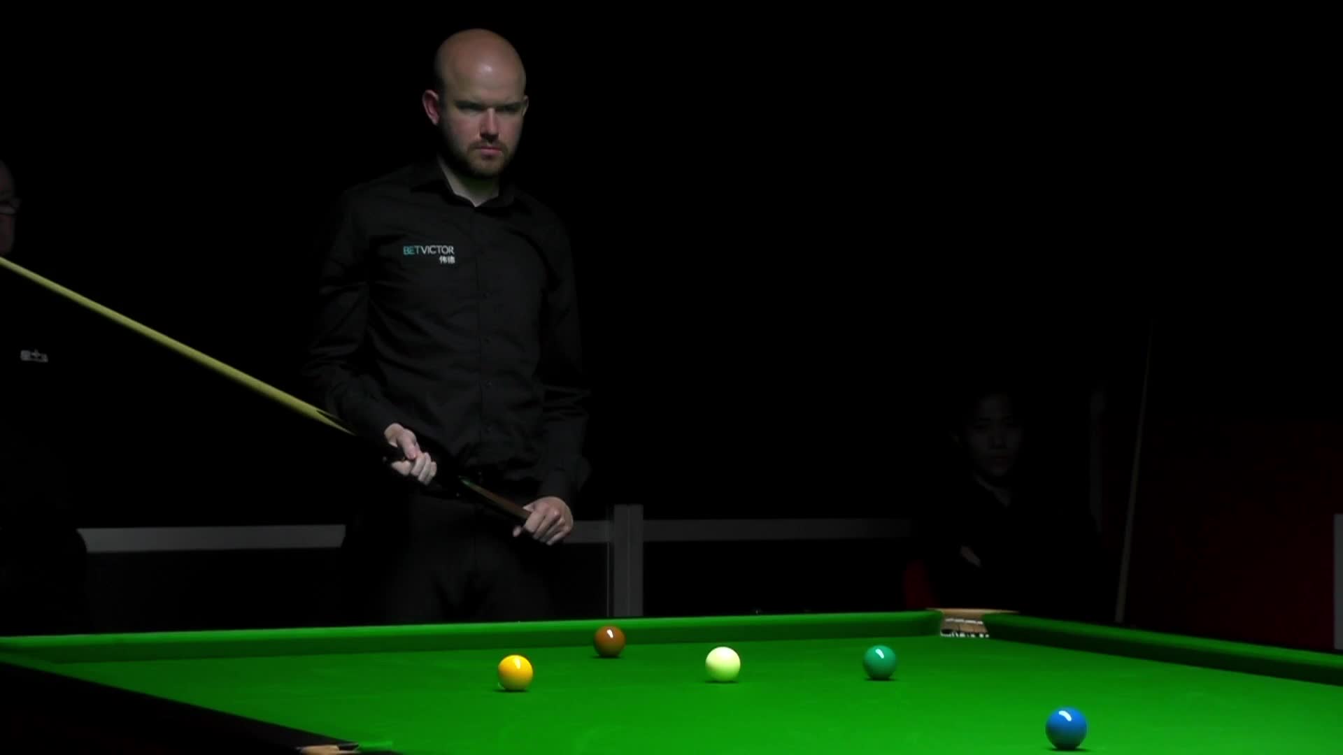 左右开弓！曹宇鹏再进长台逼近比分