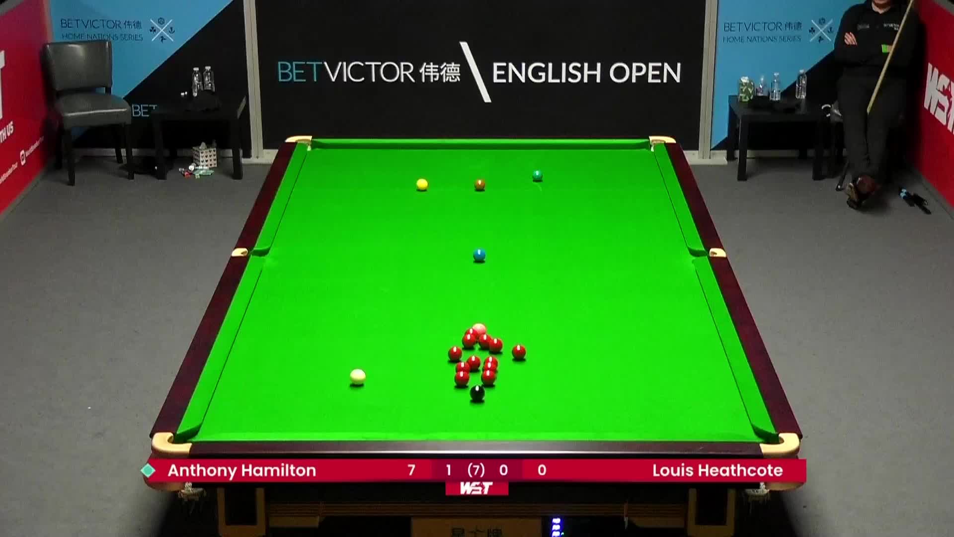 老汉：打个球还能刷微信步数，何乐而不为？