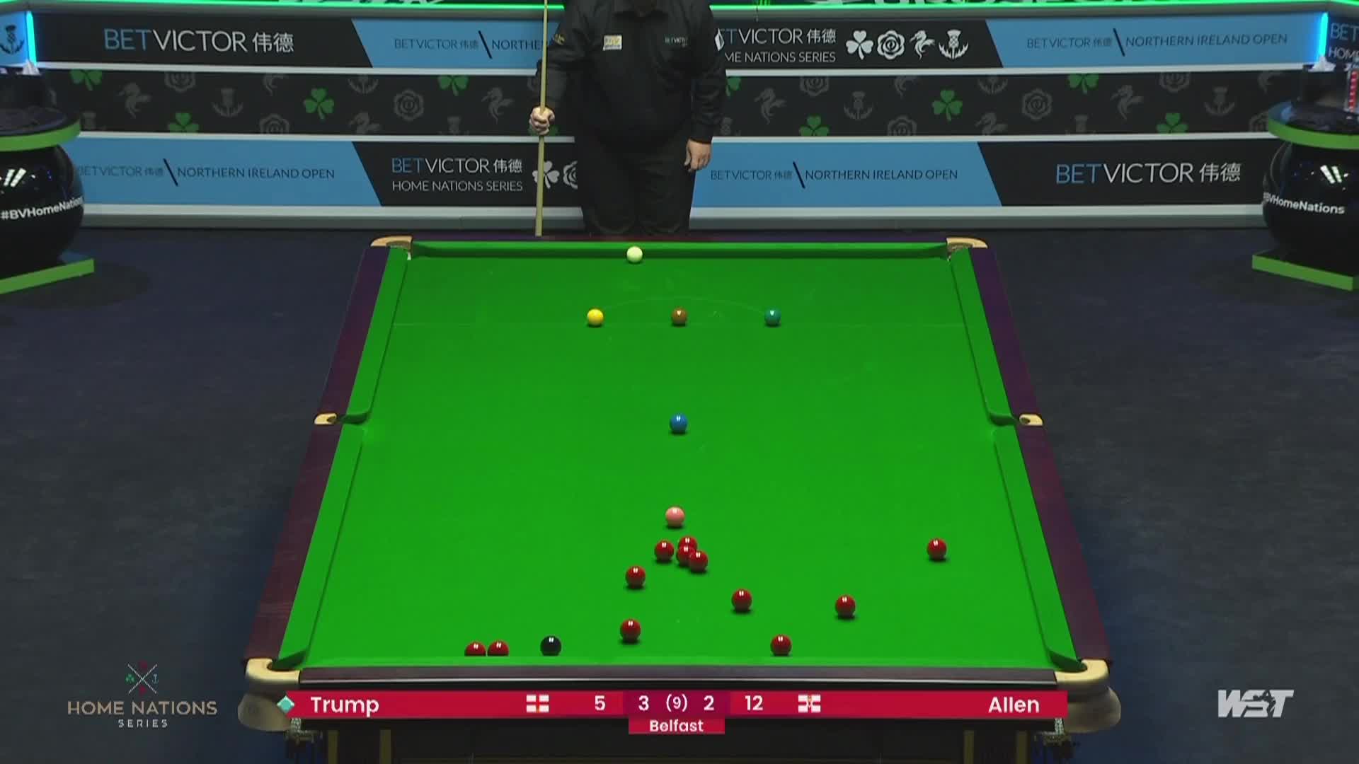 微微一笑很倾城~艾伦：波娃一笑大事不妙！