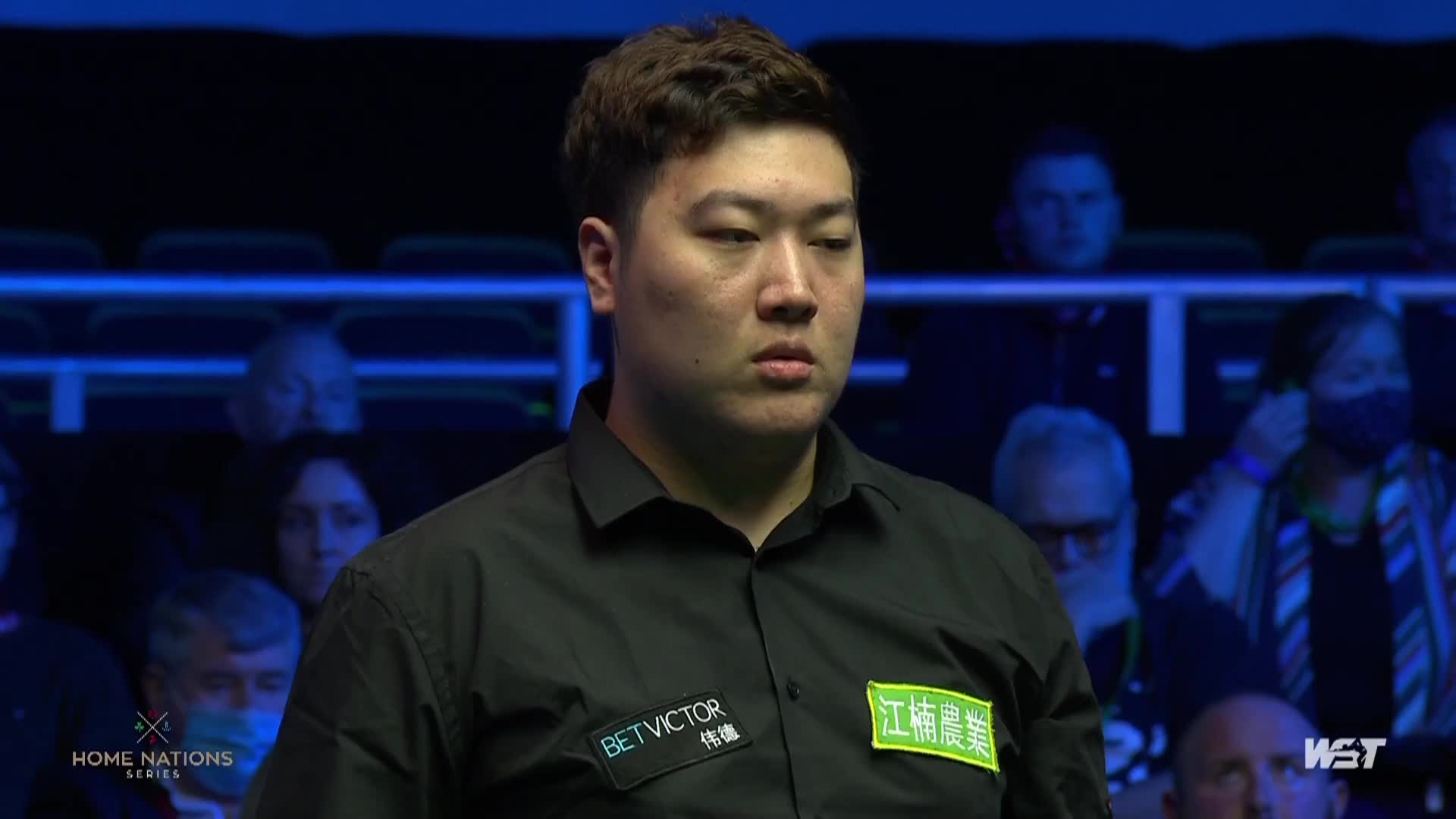 手感下来了？小涛防守一杆打了个寂寞