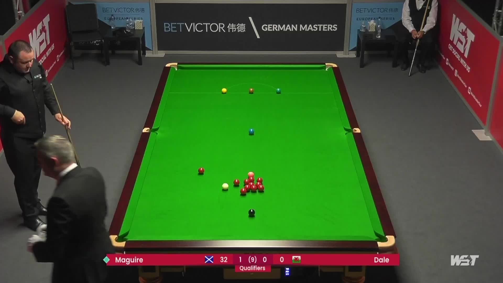 大力炸球却做了自己斯诺克，马奎尔人麻了！