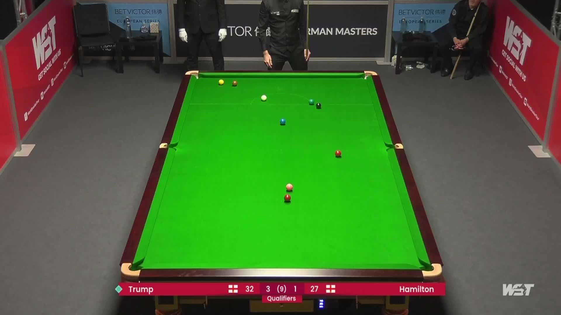 小特做斯诺克惹恼老汉！汉密尔顿：看我怎么治你！