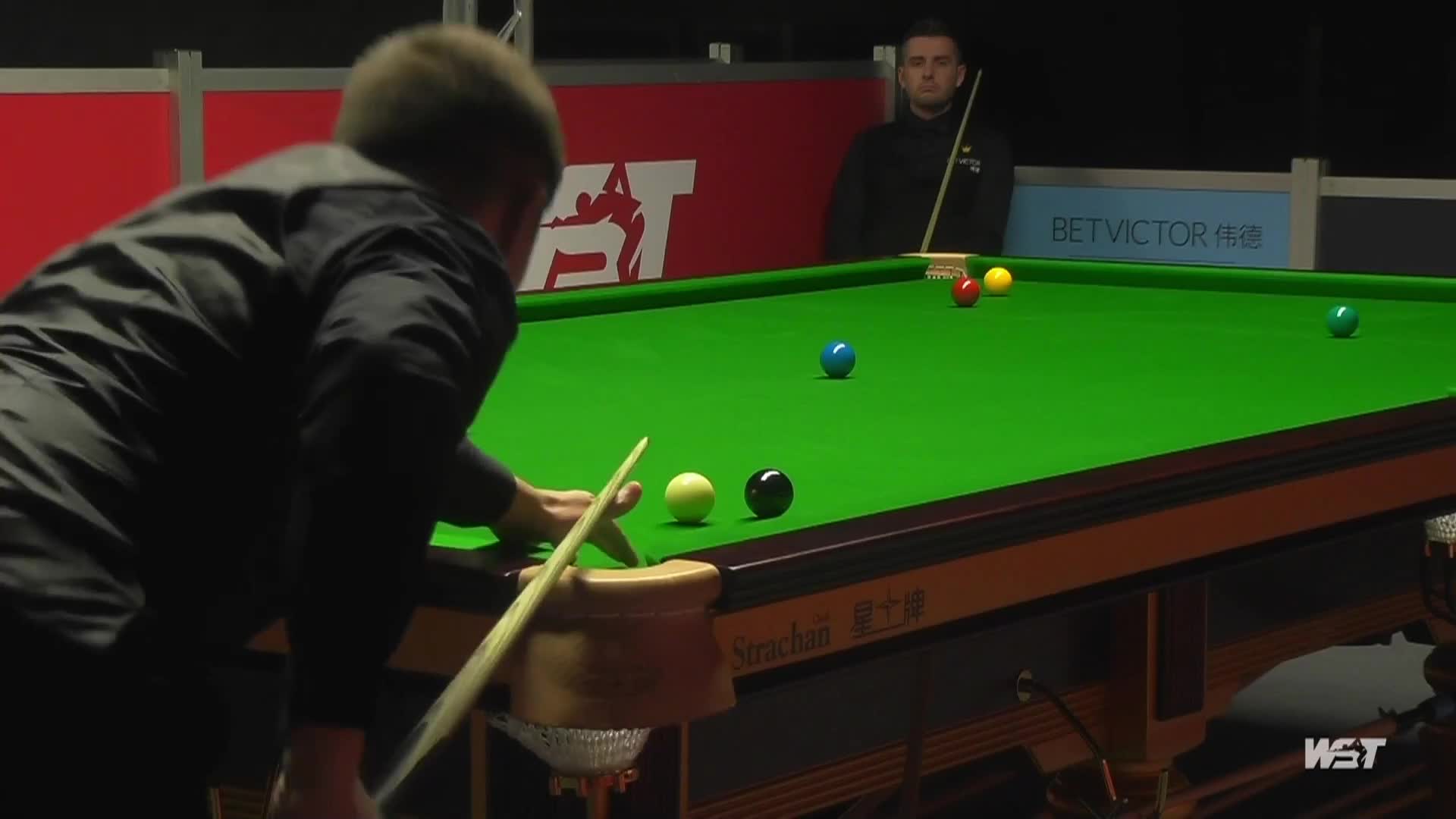 塞尔比：还想大力出奇迹？小伙子太年轻了