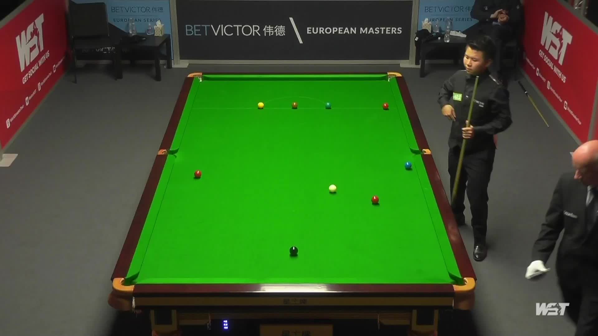 超分收工！周跃龙击败吉米怀特